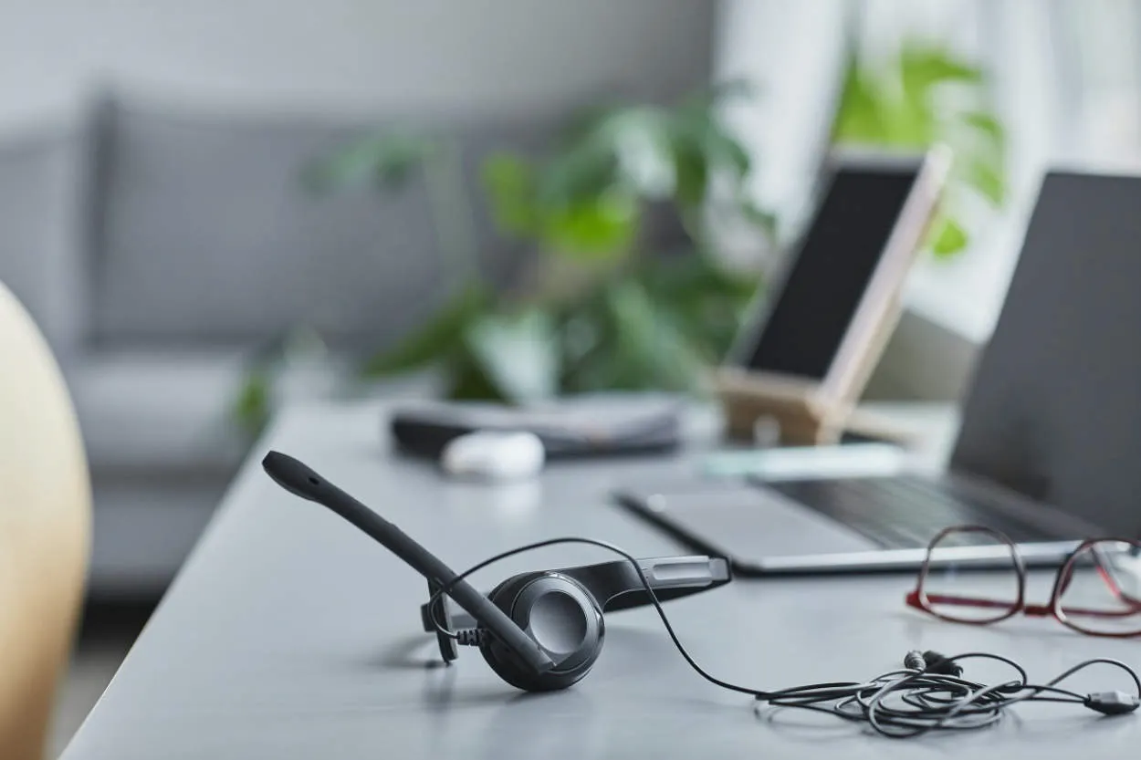 10 Langkah Mudah Mengatasi Headset yang Terputus-putus
